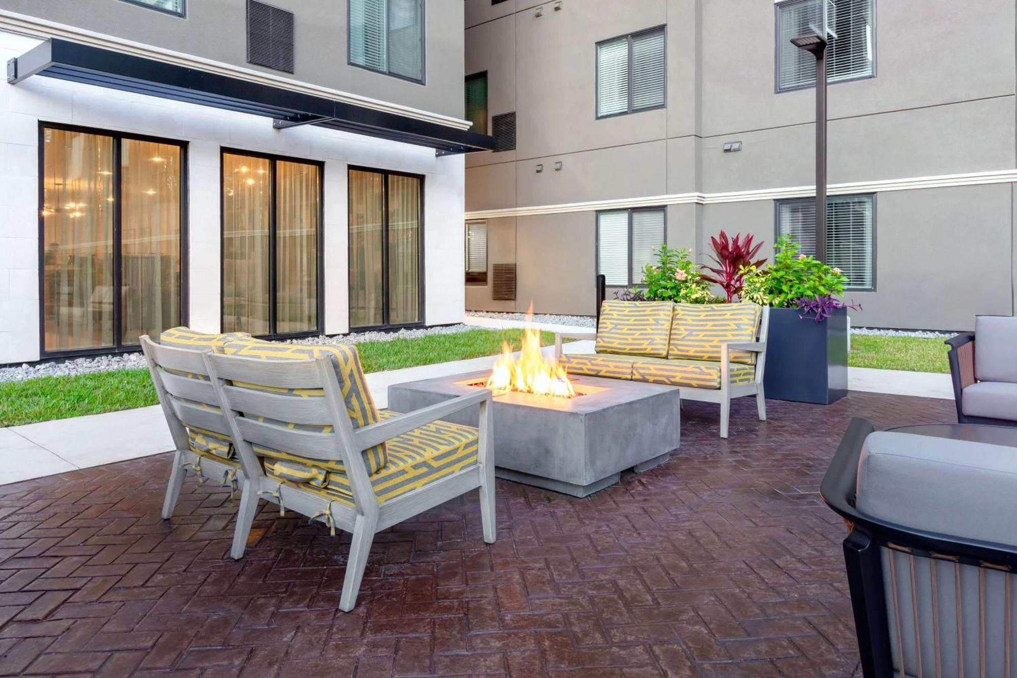 Waterwalk Extended Stay By Wyndham Jacksonville Deerwood Pk Exteriér fotografie